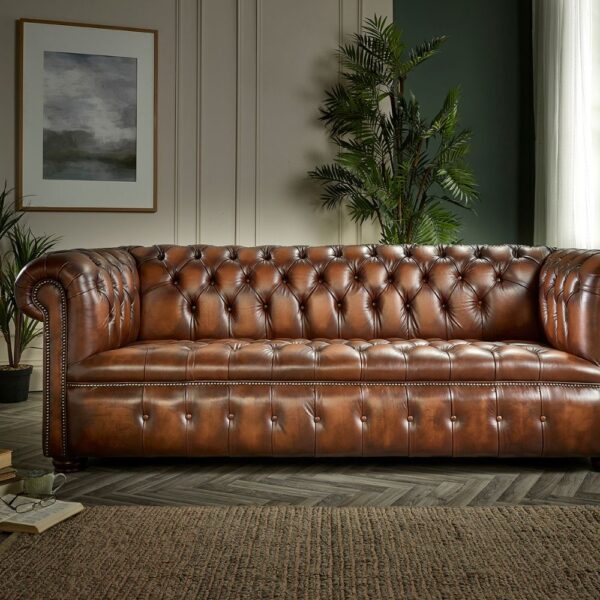 Manhattan Chesterfield Sofa - Image 2