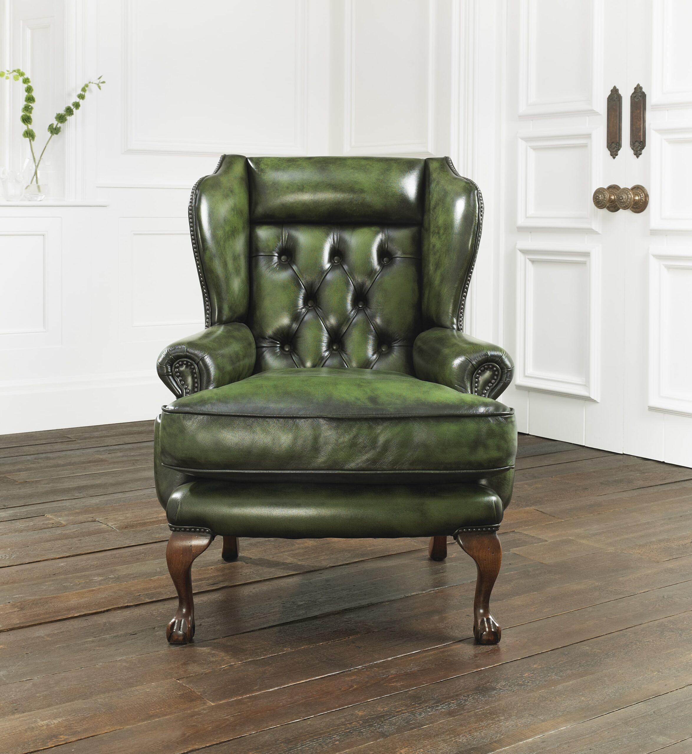 leather-finishes-chesterfield-chairs