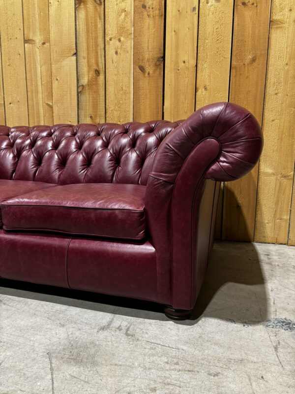 Wandsworth 2 Seat Chesterfield Sofa - Old English Burgundy (Price Band B) - Image 5