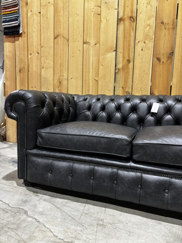 UK STOCK - London 2 Seater Chesterfield Sofa - Dune Charcoal Leather - Image 3