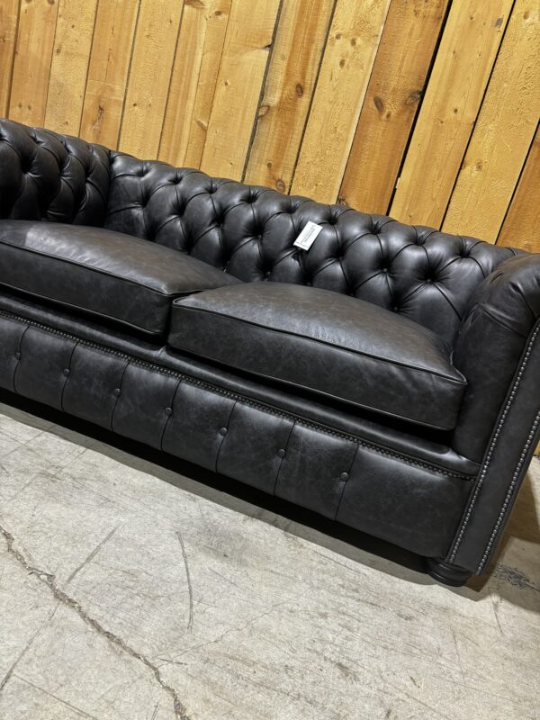 UK STOCK - London 2 Seater Chesterfield Sofa - Dune Charcoal Leather - Image 6