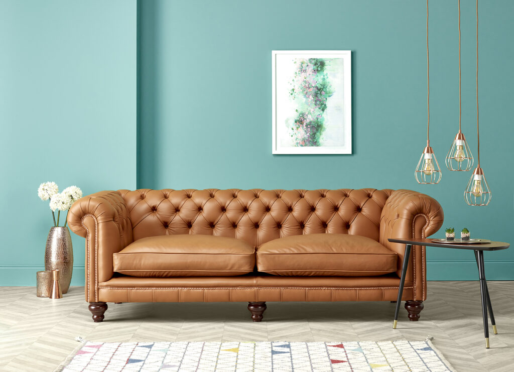 velvet-chesterfield-sofa-look-flawless