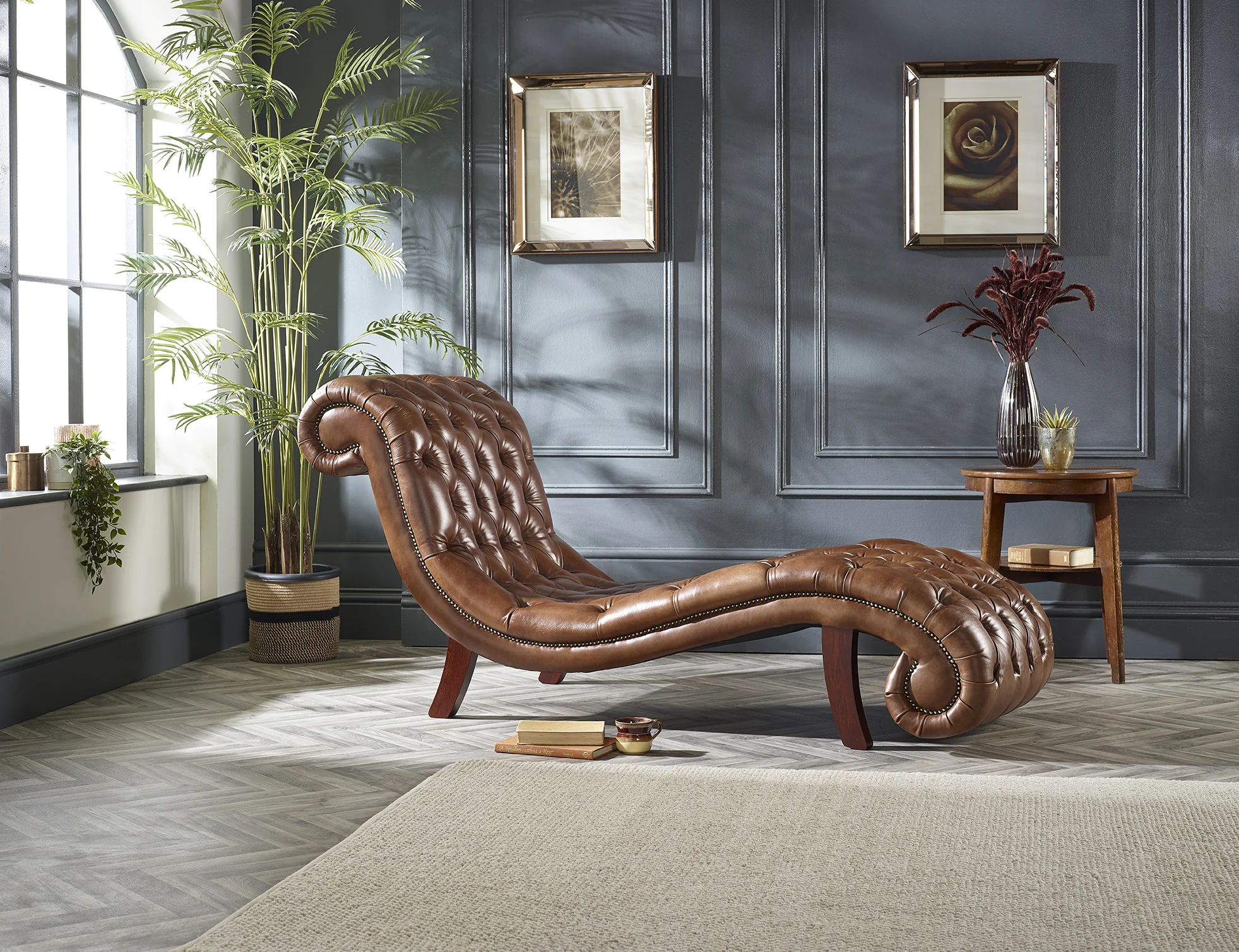 reading nook Paris chesterfield Chaise